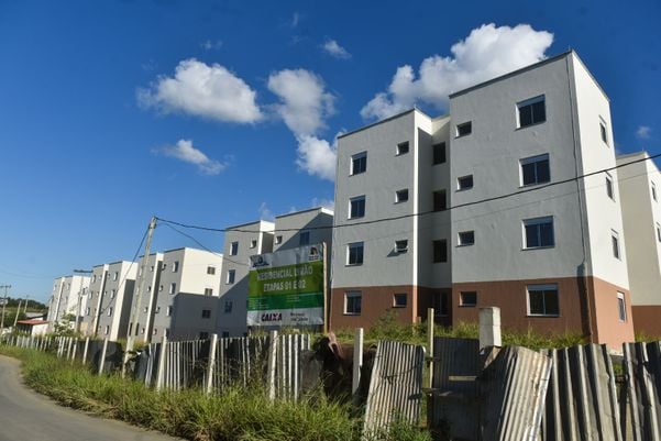 Residencial Limão, no bairro Antônio Ferreira Borges, em Cariacica, do Programa MInha Casa Minha Vida. por Fernando Madeira