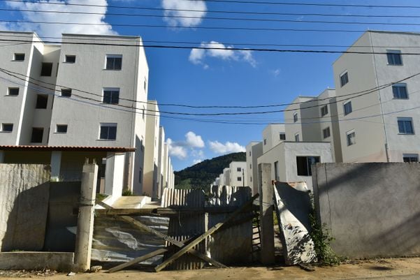 Residencial Limão, no bairro Antônio Ferreira Borges, em Cariacica, do Programa MInha Casa Minha Vida. por Fernando Madeira