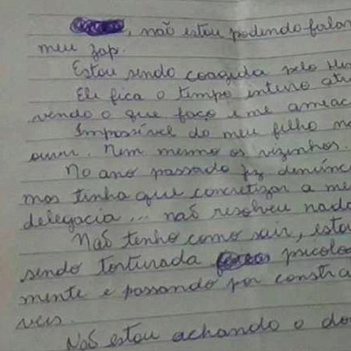 Ela aproveitou a distração do marido e conseguiu que o filho fotografasse o bilhete e o levasse à delegacia, no RJ. Homem foi preso em flagrante. Ela conta que sofria agressões físicas e violência psicológica e era constantemente ameaçada