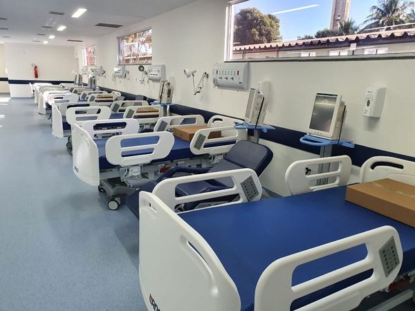 Foram entregues 15 novos leitos semi-intensivo no Hospital Estadual Dr. Dório Silva, na Serra