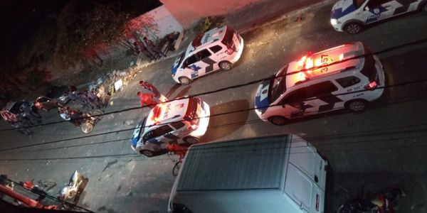 Polícia foi acionada e conteve a confusão entre torcedores do Flamengo e Vasco, em Vila Velha