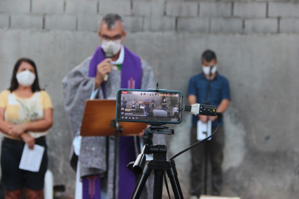 Religiosos fizeram ato ecumênico em memória ao morador em situação de rua queimado vivo por Lorraine Boldrini/ Divulgação