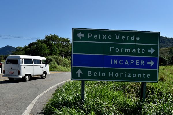 Interdição no Km 22 da BR 262, em Viana por Fernando Madeira