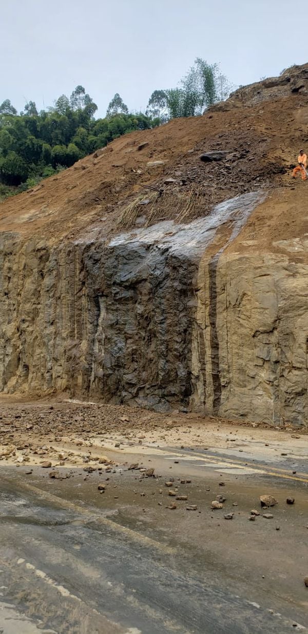 Interdição em trecho da BR 262, no Espírito Santo por Divulgação | DNIT