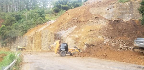 Interdição em trecho da BR 262, no Espírito Santo por Divulgação | DNIT