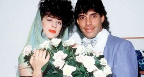 Claudia Raia e Alexandre Frota se casaram em dezembro de 1986 na Igreja da Candelária, no Rio de Janeiro