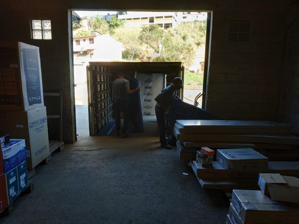 Equipe envolvida na entrega dos produtos aos clientes segue à risca recomendações.