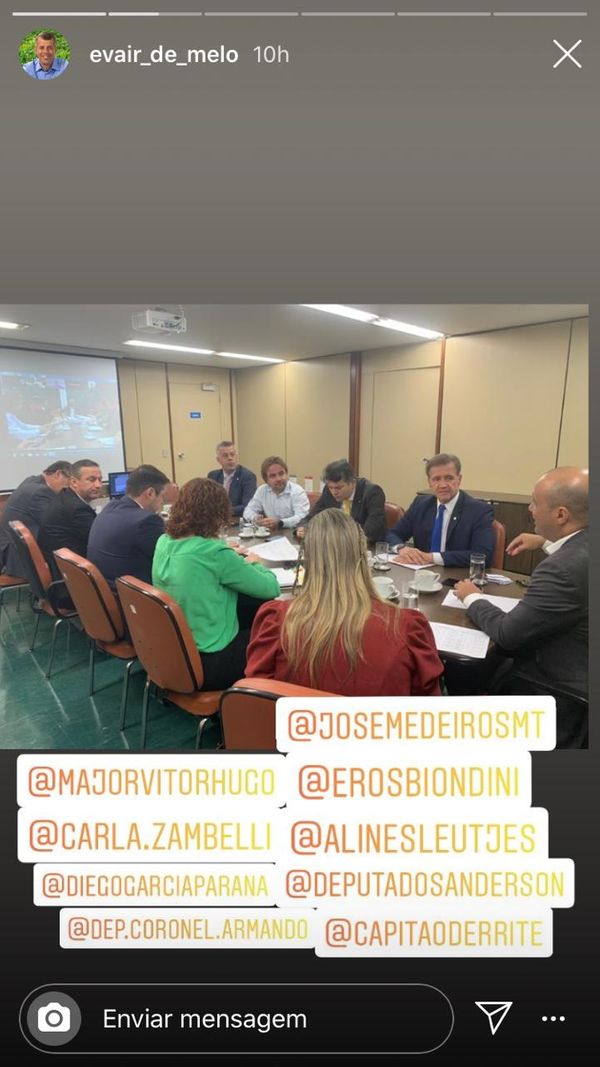 Stories de reunião na Câmara dos Deputados do líder e dos vice-líderes do governo Bolsonaro. Todos estavam sem máscara