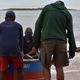 Faça chuva ou faça sol, eles estão prontos para enfrentar o mar em busca do sustento diário. Assim é a rotina dos pescadores da Colônia de Pesca de Itapoã, em Vila Velha, ES.