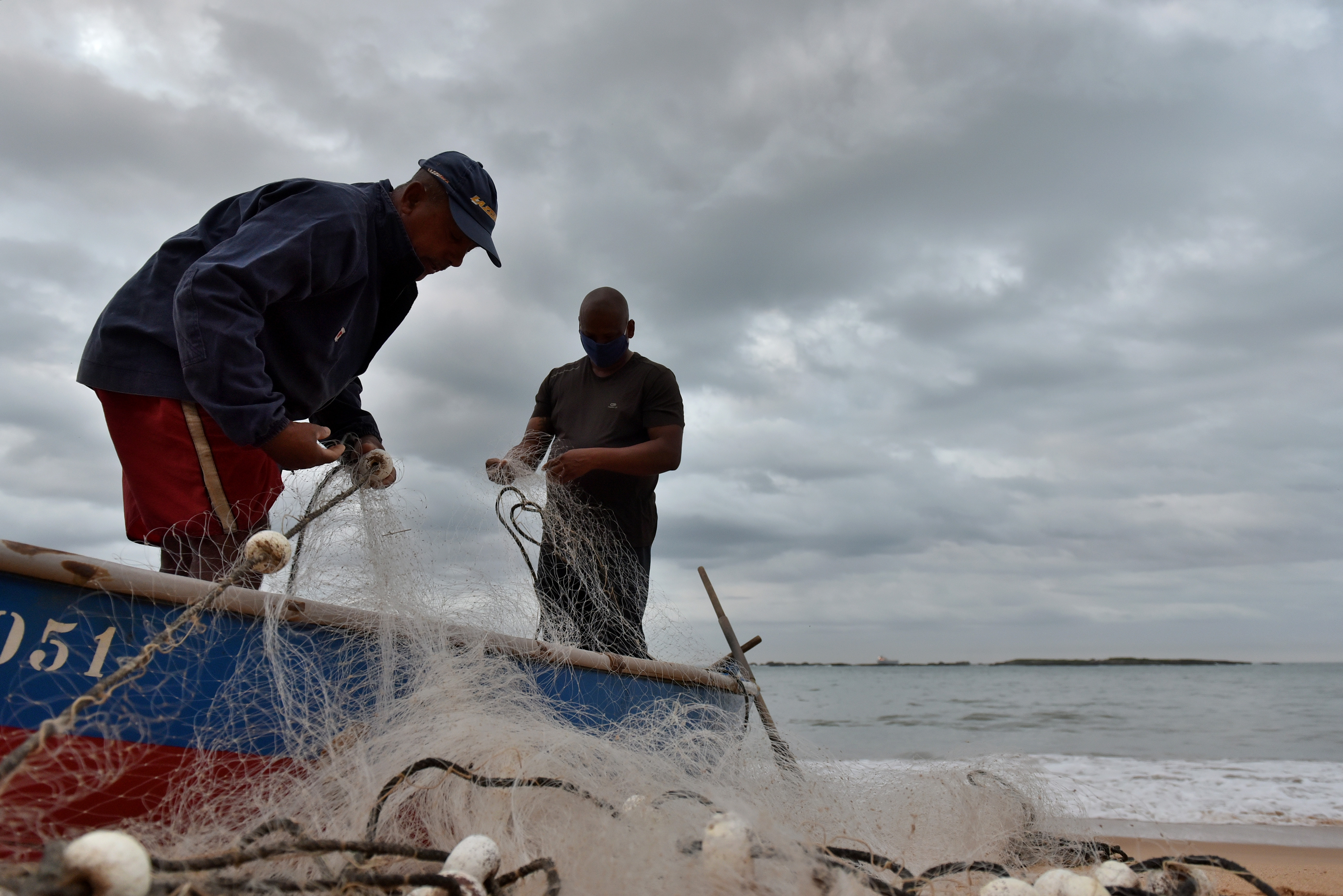 Ensaio fotográfico sobre os pescadores da Colônia de Pesca de Itapoã, em Vila Velha
