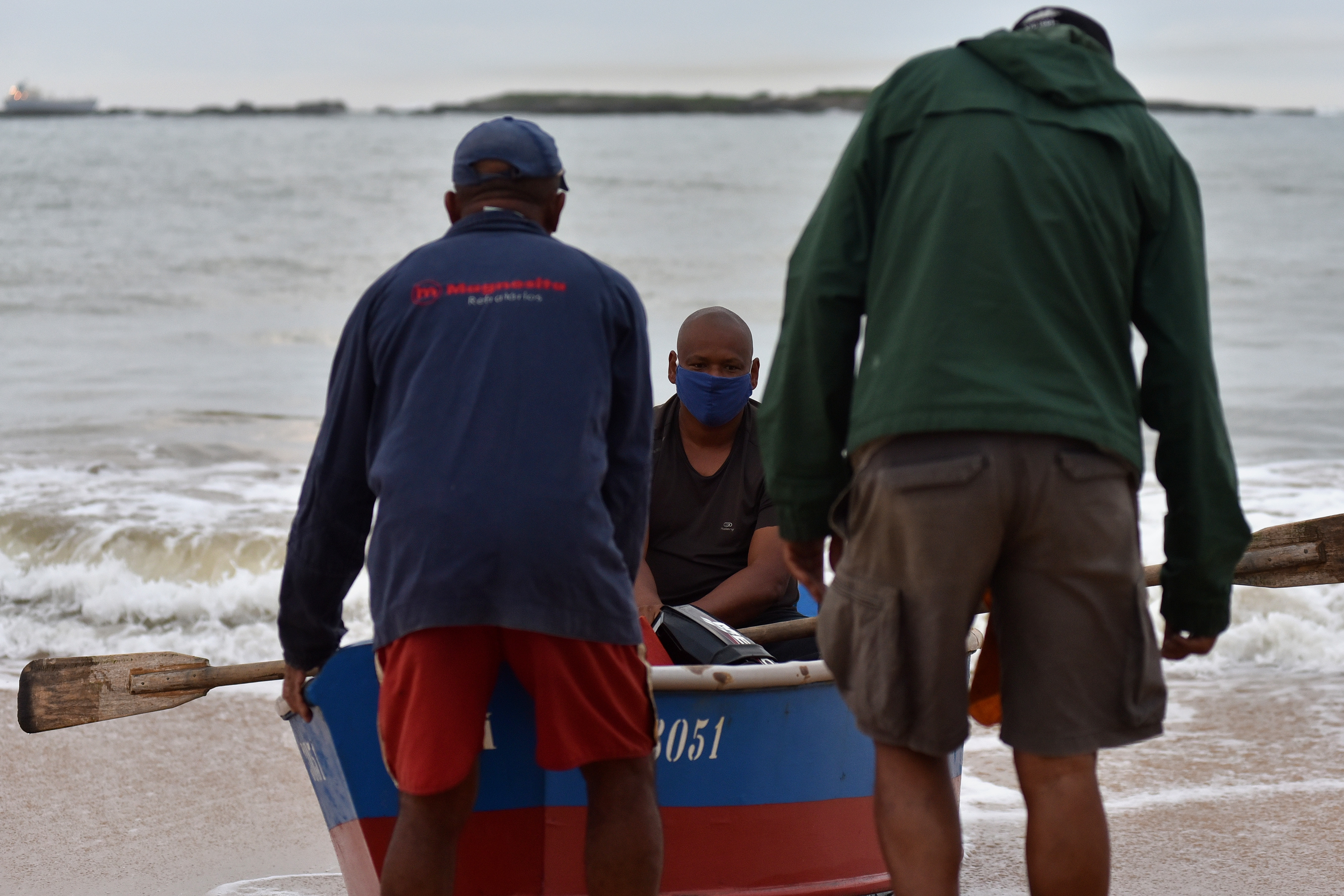 Ensaio fotográfico sobre os pescadores da Colônia de Pesca de Itapoã, em Vila Velha