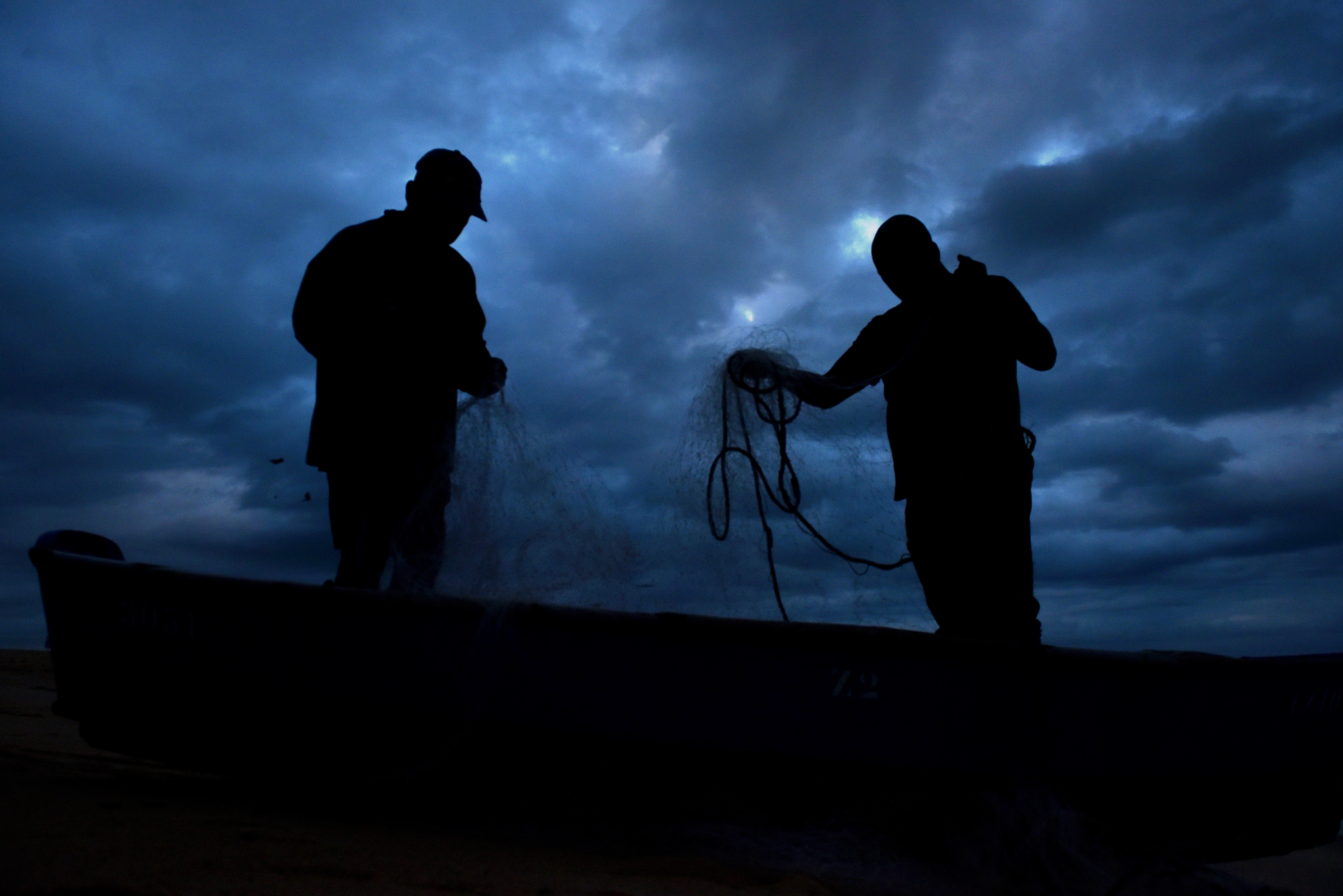 Ensaio fotográfico sobre os pescadores da Colônia de Pesca de Itapoã, em Vila Velha