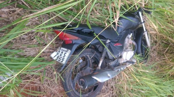 A motocicleta foi encontrada às margens da BR 482 no trecho entre Burarama e Pacotuba 