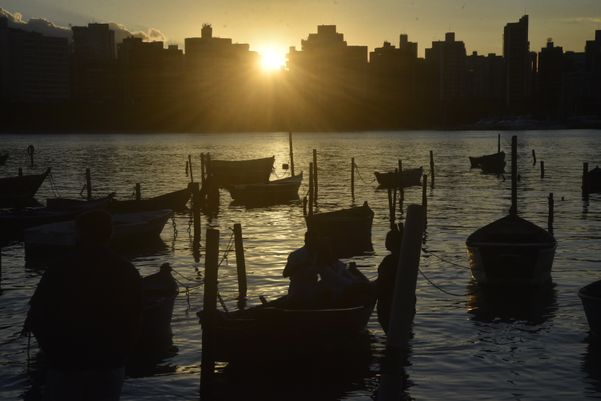 Vitória - ES - Entardecer na Ilha do Frade. por Vitor Jubini