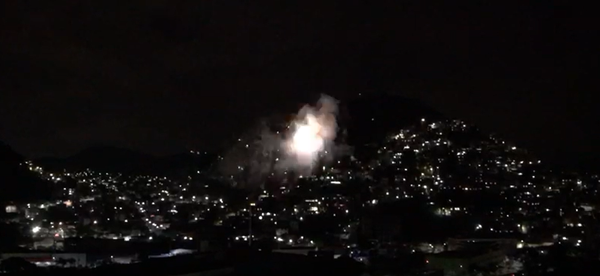 Barulhos de fogos de artifício e até de tiros foram ouvidos por moradores de Vitória na noite desde domingo (19)