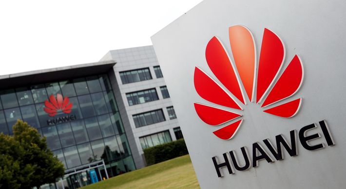 A menos de um mês do leilão de 5G no Brasil, o governo americano volta a dizer que mantém preocupações com a chinesa Huawei, que fornece equipamentos para as operadoras brasileiras