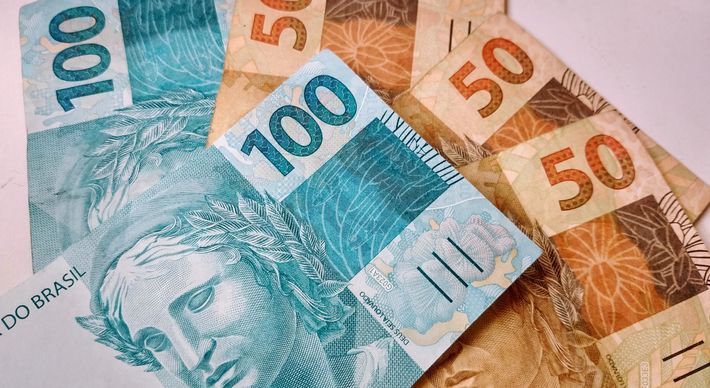 Trabalhadores poderão realizar o saque em dinheiro ou transferir os valores depositados em conta poupança digital, de acordo com o mês de nascimento