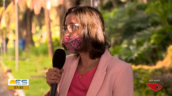 A pró-reitora de graduação da Ufes, Cláudia Gontijo, em entrevista à TV Gazeta