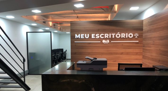 O “Meu Escritório” oferecerá também 12 estações de trabalho, com conexão com a internet, para a formulação de documentos, além de quatro salas para reuniões