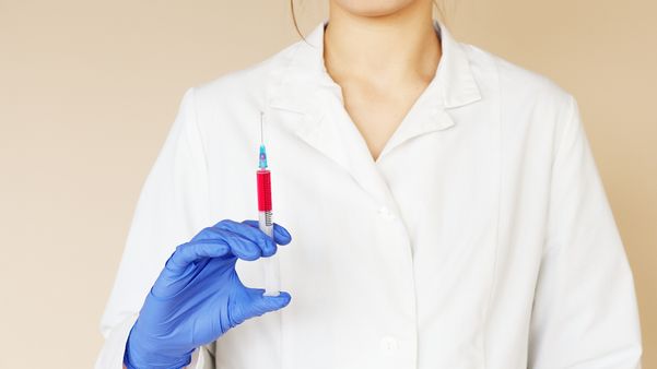 Cientistas estudam vacina contra Covid-19 