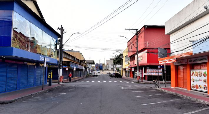 Dionísio Mateus de Oliveira faleceu após queda de 2 metros na segunda-feira (11); estabelecimento comercial não tinha autorização para estar em obra