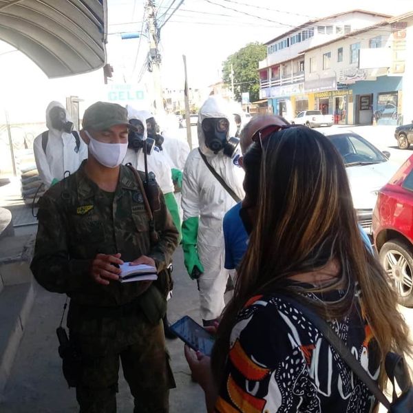 Fuzileiros da Marinha do Brasil fazem higienização no Litoral Sul