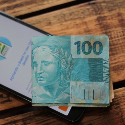 Valores são depositados em ciclos. Saiba quando é a sua data de receber o dinheiro em conta digital e o dia de fazer o saque
