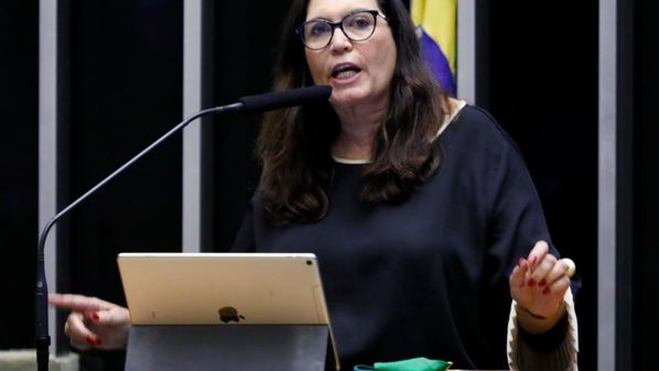 A parlamentar é alvo de representação que contesta uma postagem feita por ela em que os ex-ministros Sergio Moro e Luiz Henrique Mandetta foram retratados com "black face"