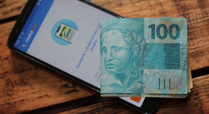 Recebem os beneficiários com Número de Identificação Social (NIS) final 4. Também fica liberado saque em dinheiro para 3,5 milhões de nascidos em fevereiro