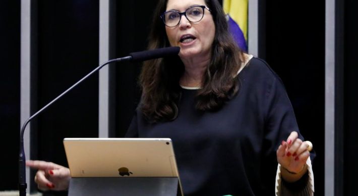 A parlamentar é alvo de representação que contesta uma postagem feita por ela em que os ex-ministros Sergio Moro e Luiz Henrique Mandetta foram retratados com 'black face'