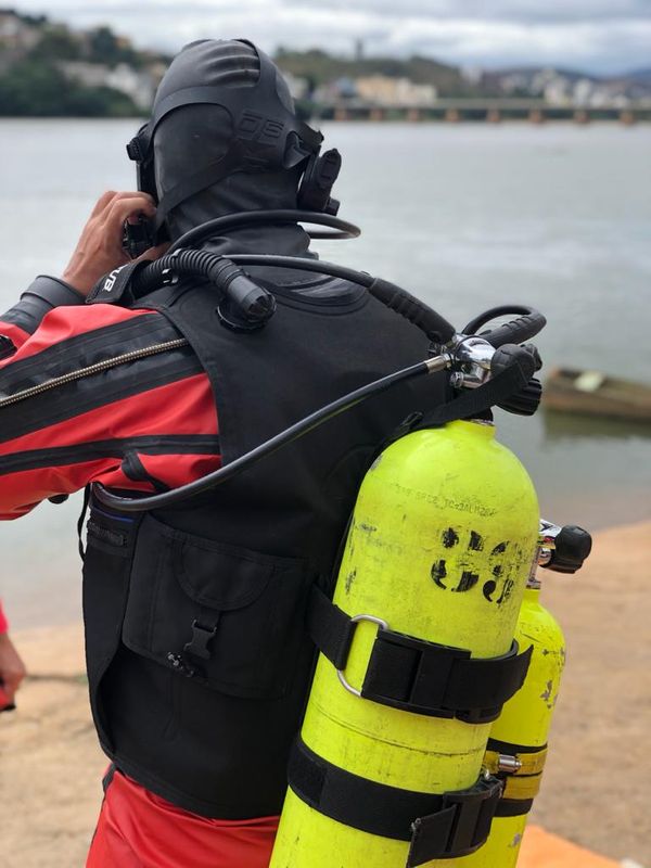 A ocorrência foi registrada no cais da Avenida Delta, no Centro de Colatina por Corpo de Bombeiros do ES