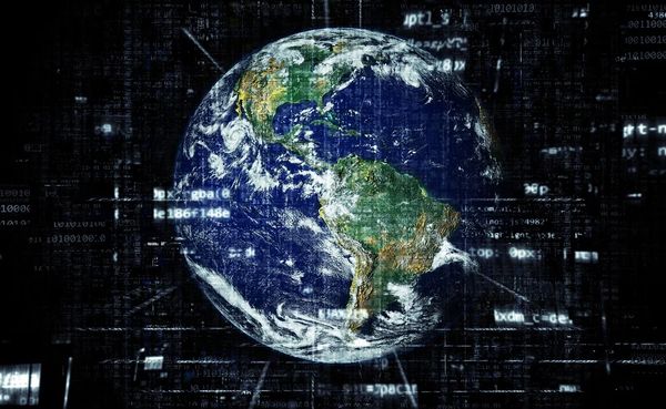 Antes de se falar em “globalização”, Furtado já constatava que países “em desenvolvimento” não caminham para um estágio de equiparação com os países ricos