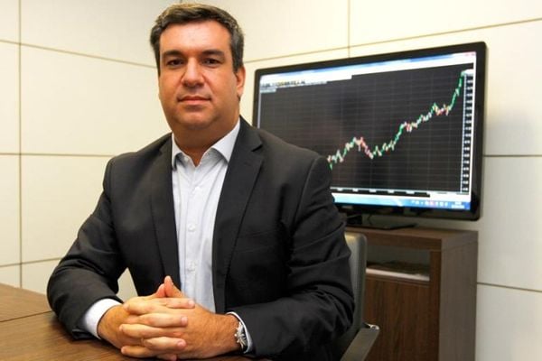 Paulo Henrique Corrêa, da Valor Investimentos