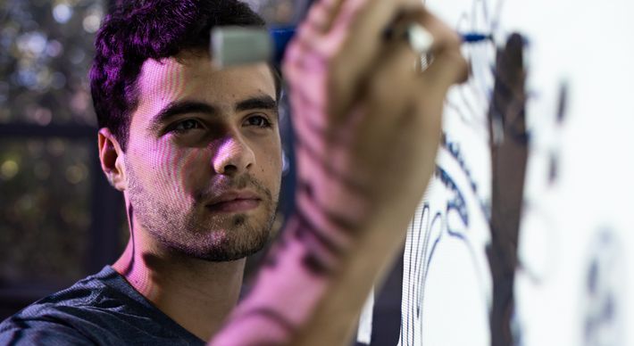 Adaptar-se com agilidade às transformações sociais e às exigências do mercado de trabalho é uma das principais características do UniSales