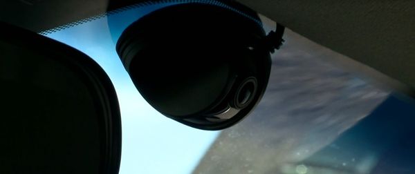 Com os contantes assaltos à motoristas de aplicativos, instalação de câmeras que registram em imagens e áudio tudo que acontece dentro do veículo passou a ser uma opção a mais de segurança.