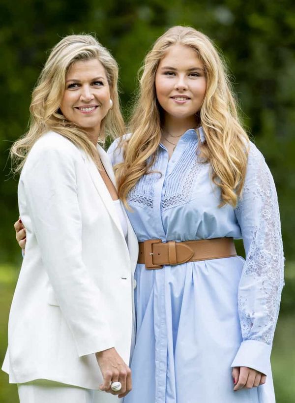 Rainha Maxima e princesa Amalia