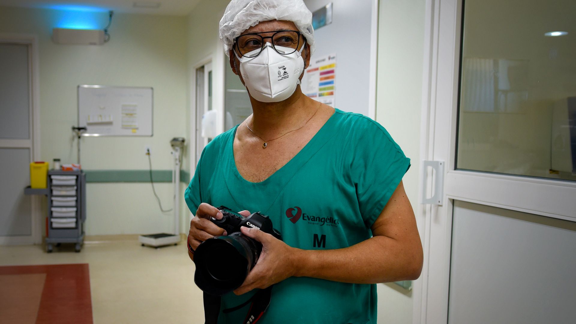 Jornalista Carlos Alberto Silva em UTI de hospital que trata o coronavírus