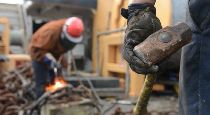 Oportunidades são para quem quer trabalhar na construção civil, na indústria, na saúde, na prestação de serviços, entre outros setores; veja como concorrer