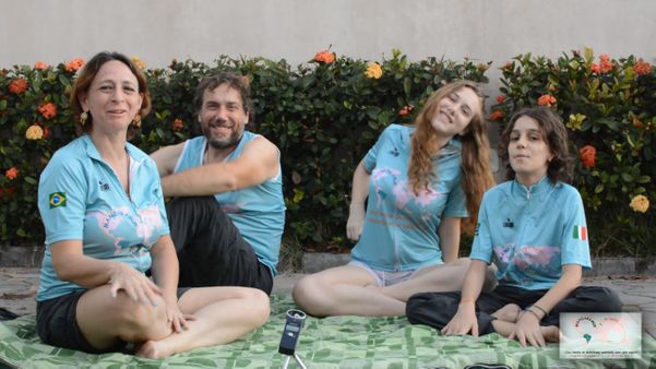 Guacira, Gianluca, Gabriella e Gregóry durante a viagem no Espírito Santo por Acervo pessoal