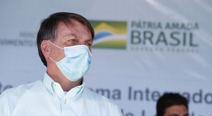 O presidente da República compartilhou no Instagram publicação de site alinhado ao governo sobre os 2 milhões de recuperados da infecção pela Covid-19 no país