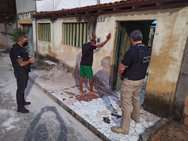 Operação Barra Limpa prende 10 pessoas em Conceição da Barra e Pedro Canário