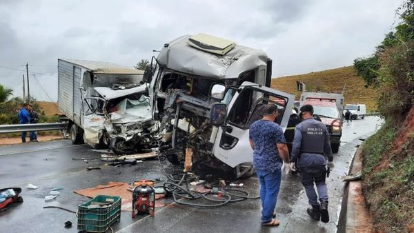 As causas do acidente não foram divulgadas  por Corpo de Bombeiros ES