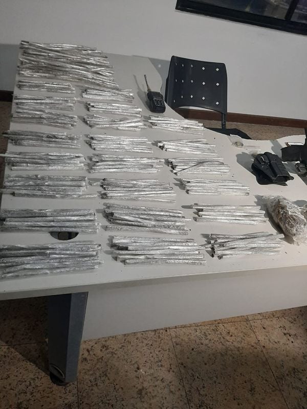 A PM também realizou uma operação em São Benedito, em Vitória, sexta segunda