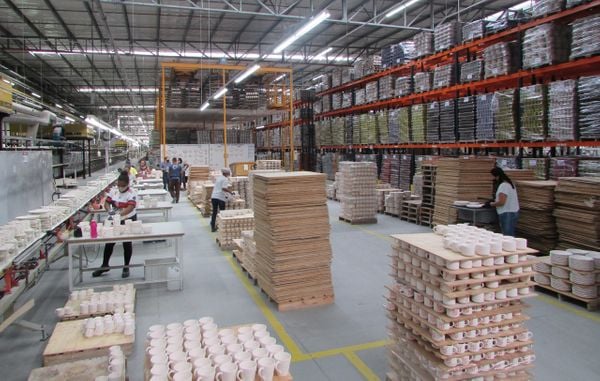 Linha de produção da Oxford no Espírito Santo