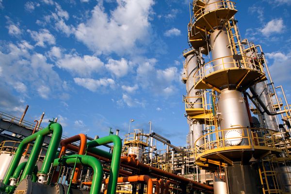 Refinarias da Petrobras já produzem nova gasolina brasileira
