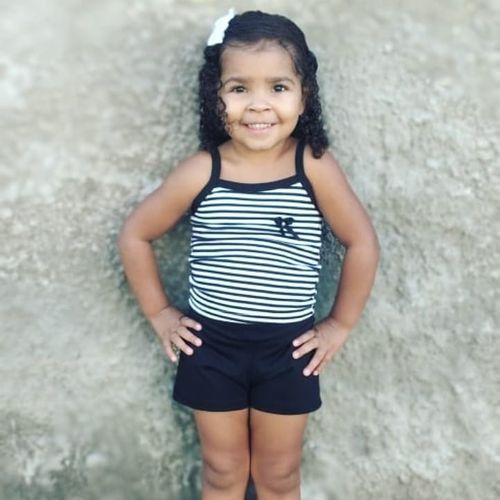 A pequena Beatriz Dutra Amado, 3 anos, está internada no Hospital Infantil de Vila Velha. Ela foi diagnosticada com síndrome rara