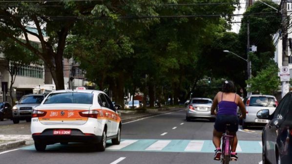 Segundo a prefeitura, o investimento para a reurbanização e a implantação da ciclovia será de R$ 3,5 milhões. O prazo de conclusão das obras é maio de 2023
