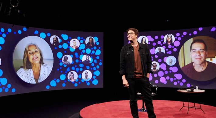 Estreando a nova temporada de 'Que História É Essa Porchat?', ator e humorista fala dos novos padrões de humor e das produções durante a pandemia