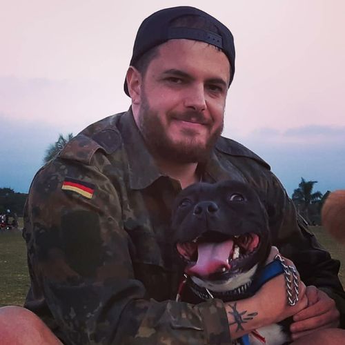 Caso aconteceu na véspera do Natal de 2019, quando o tutor de Tom embarcava para passar o feriado com a família em Vitória; ao aterrissar, o rapaz recebeu a informação de que o cachorro havia morrido durante o voo