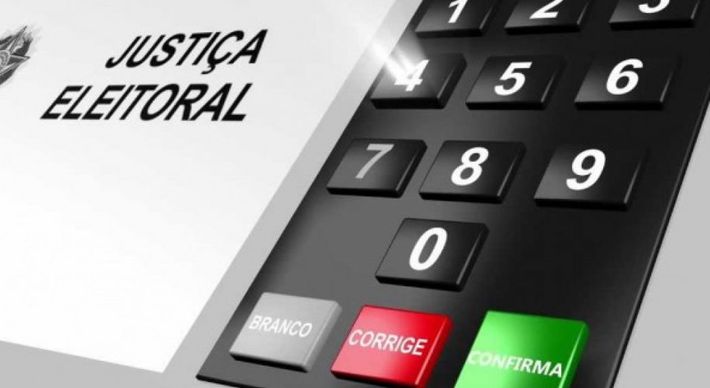 De acordo com o TRE-ES, não houve denúncia, mas sim uma fiscalização de cunho educativo e informativo; 52 placas contendo propaganda eleitoral foram removidas